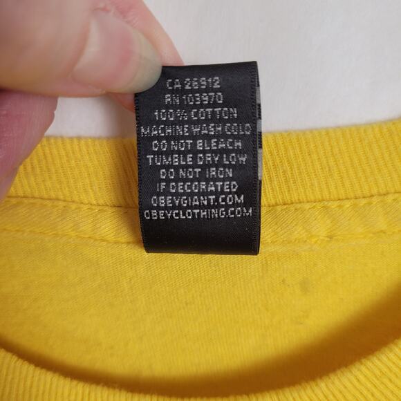 Obey yellow tshirt king lion graphic short sleeved size Medium Y2K Skater - Picture 4 of 6